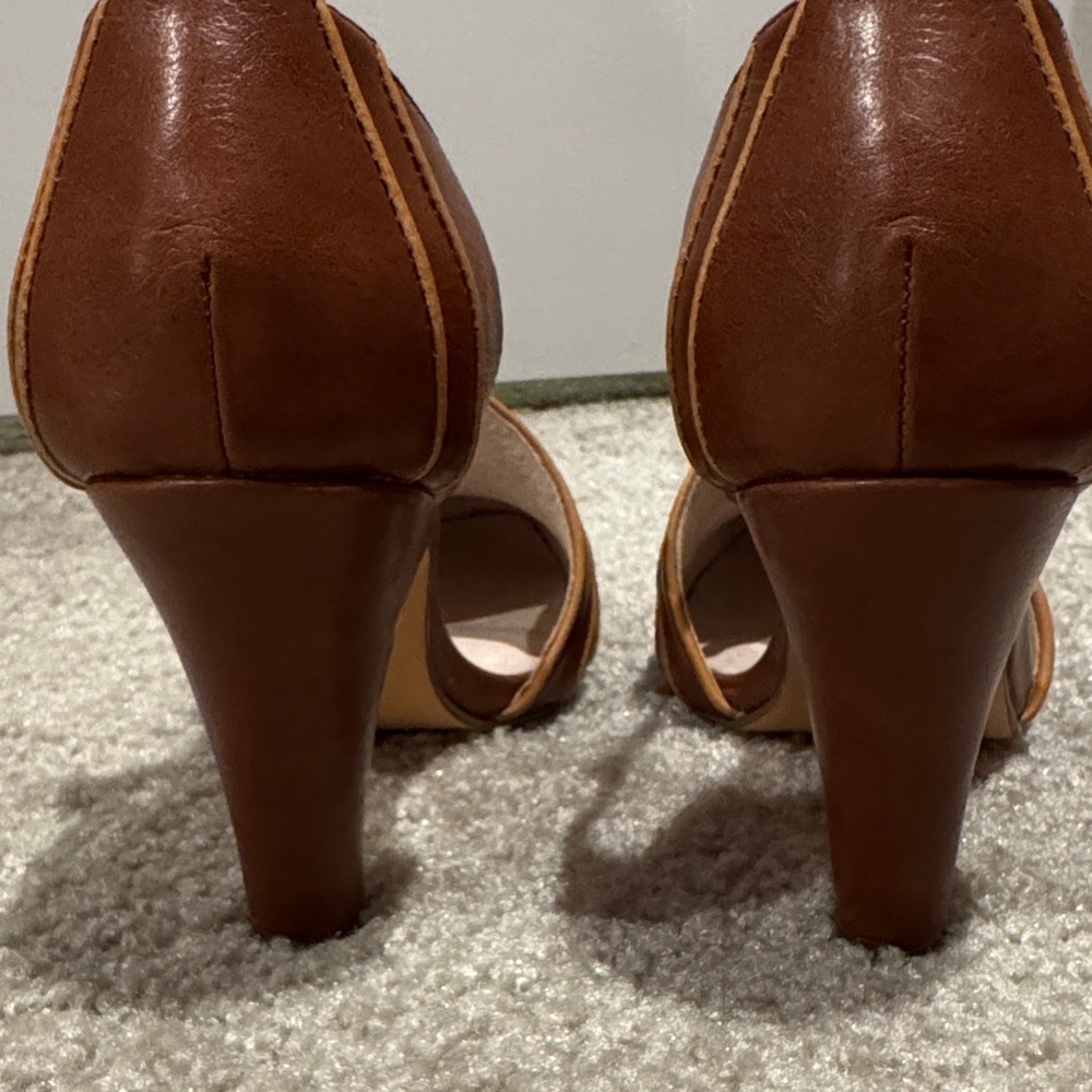 Never worn! - Picture 3 of 3